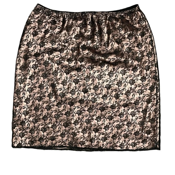 Susan Lucci Women’s Pencil Skirt L Black Lace Overlay Mini Skirt Romantic Goth - Picture 2 of 8